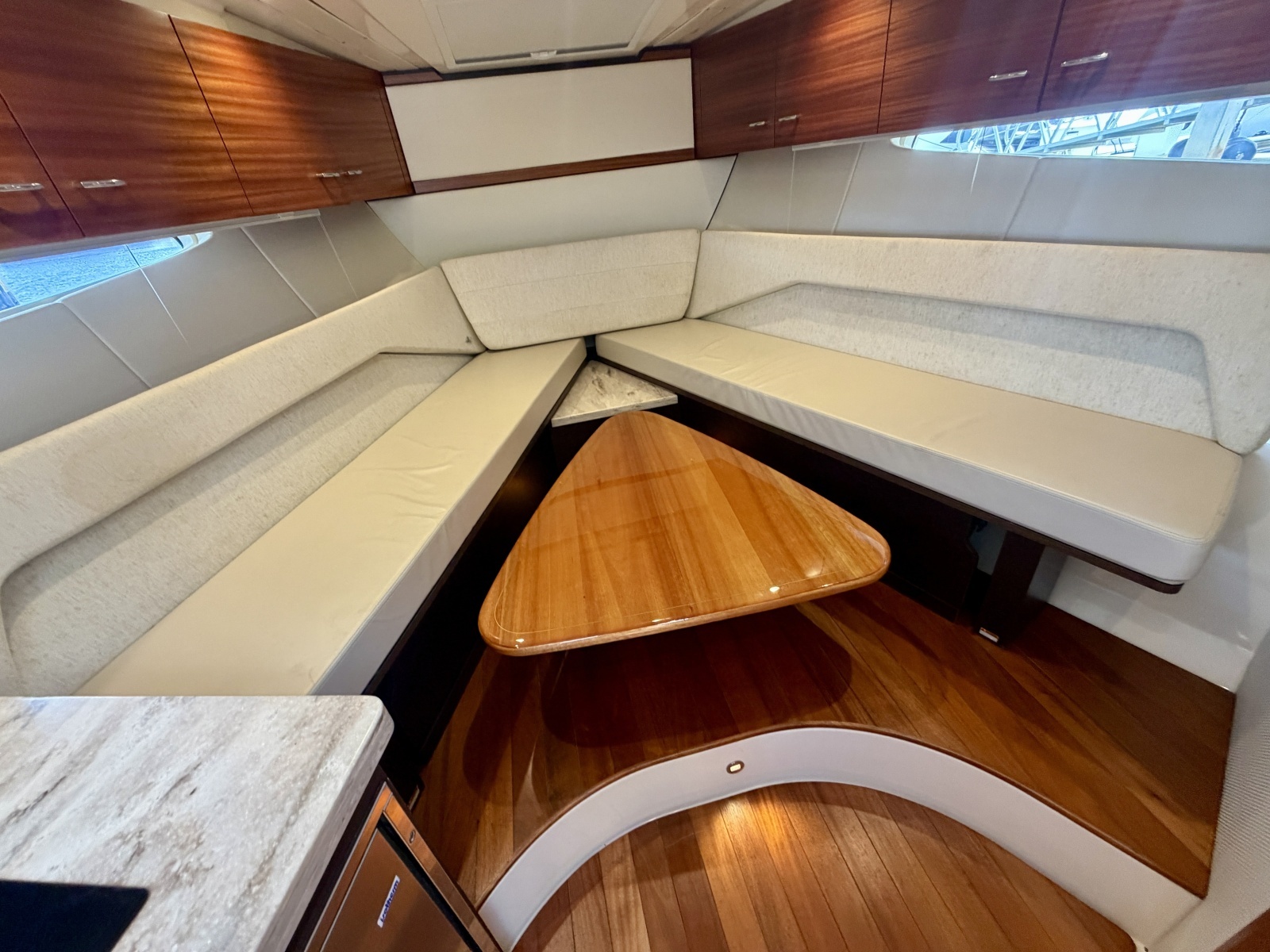 FAIS DO DO 41ft Pursuit Yacht For Sale