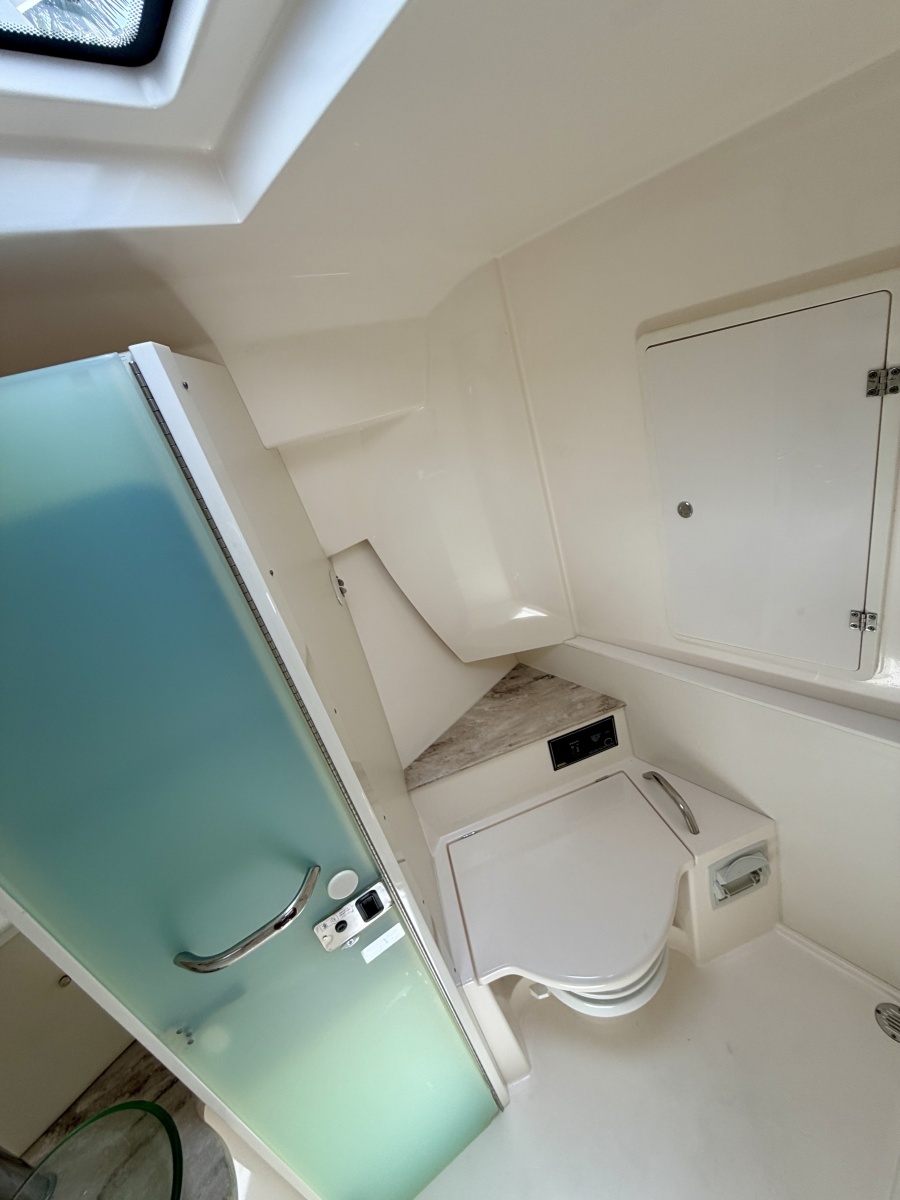FAIS DO DO 41ft Pursuit Yacht For Sale