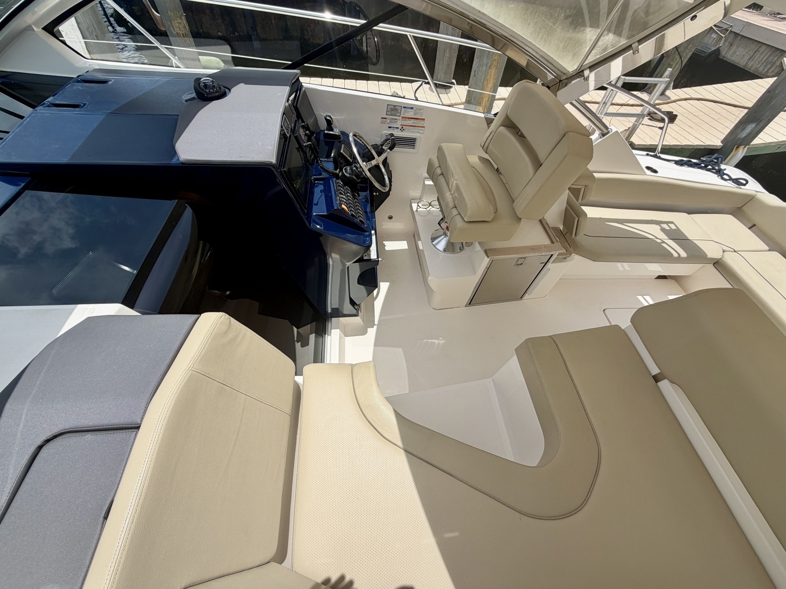 FAIS DO DO 41ft Pursuit Yacht For Sale