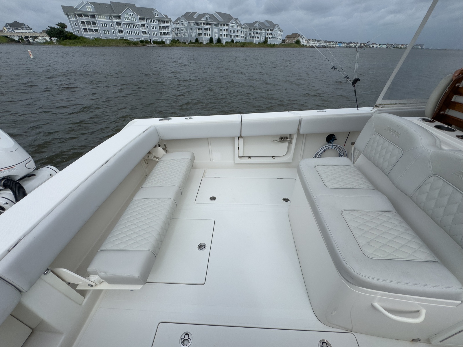 2020 Jupiter 38 HFS