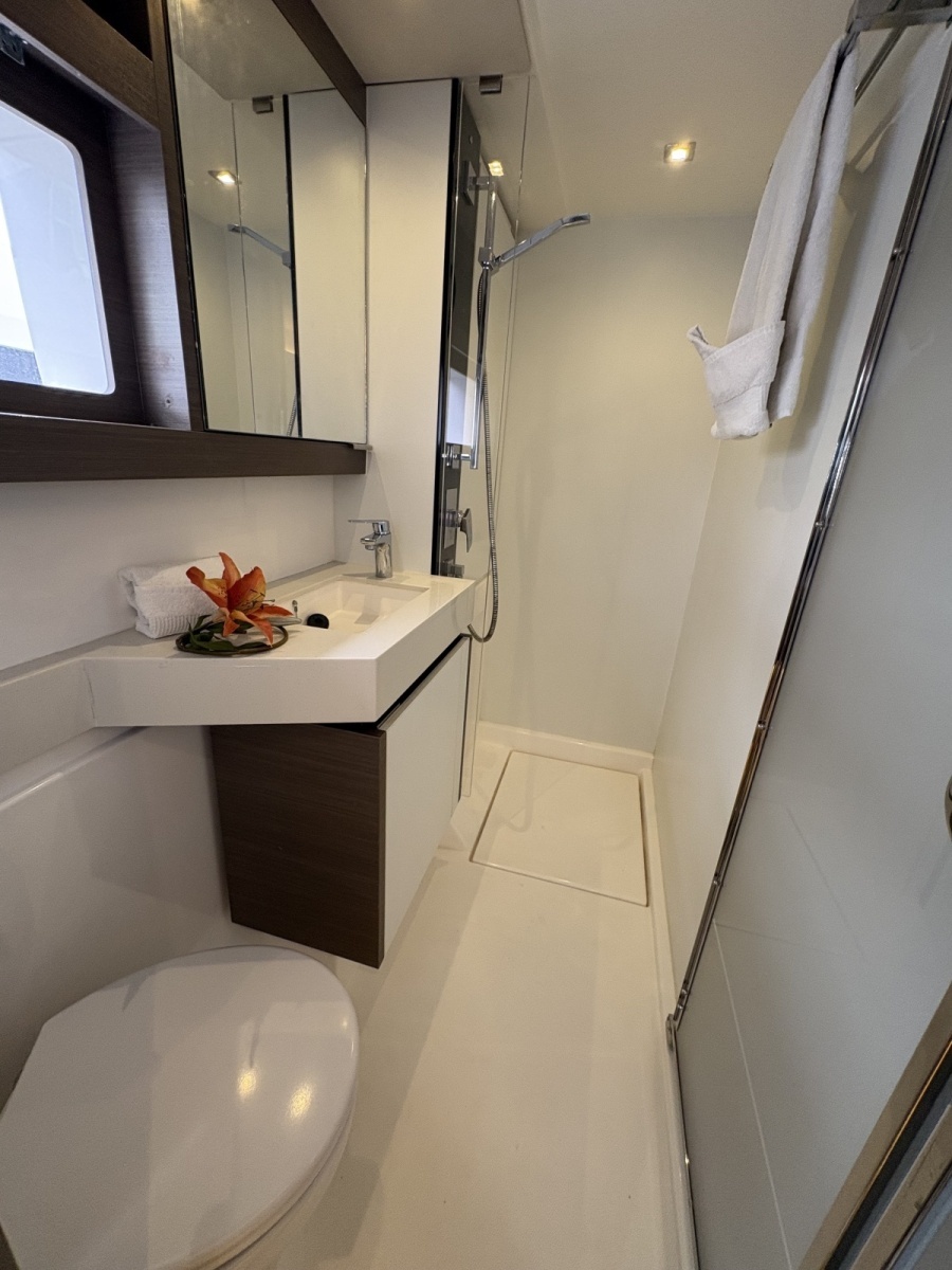 Caribbean Dream II 53ft Leopard Yacht For Sale