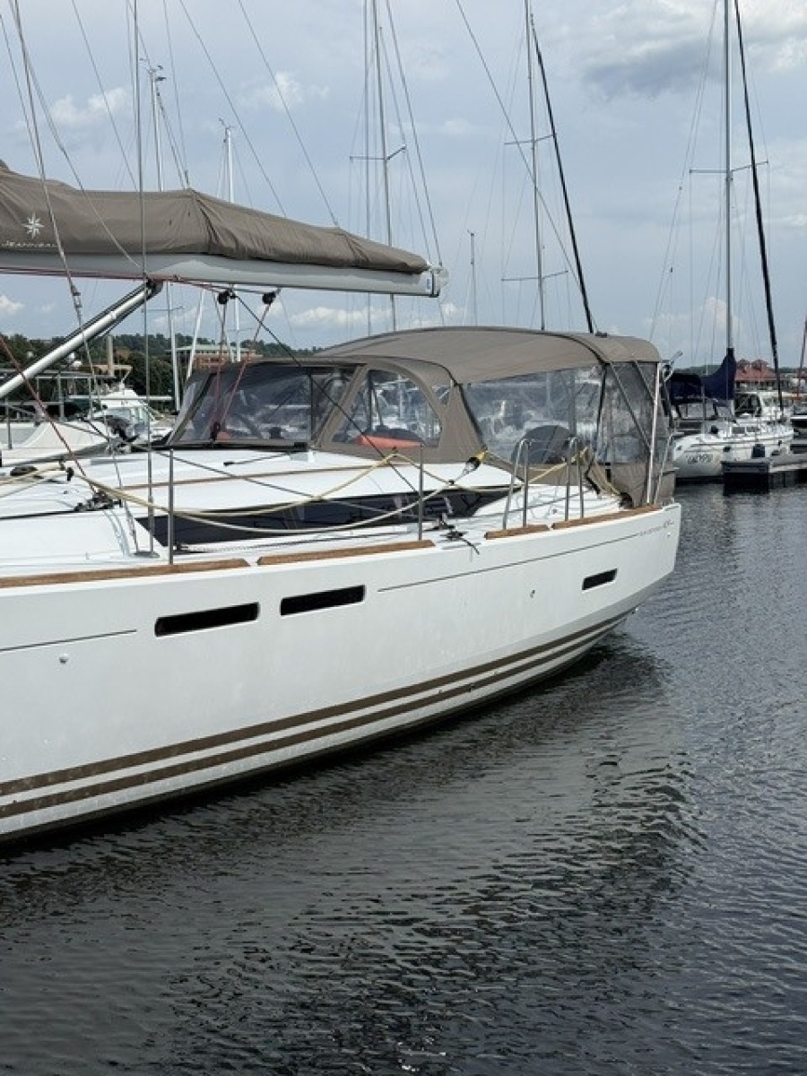 2012 Jeanneau 