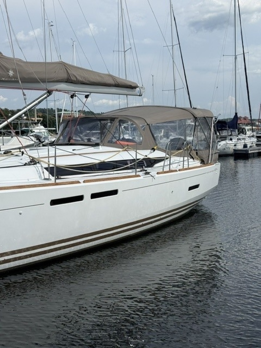 2012 Jeanneau 