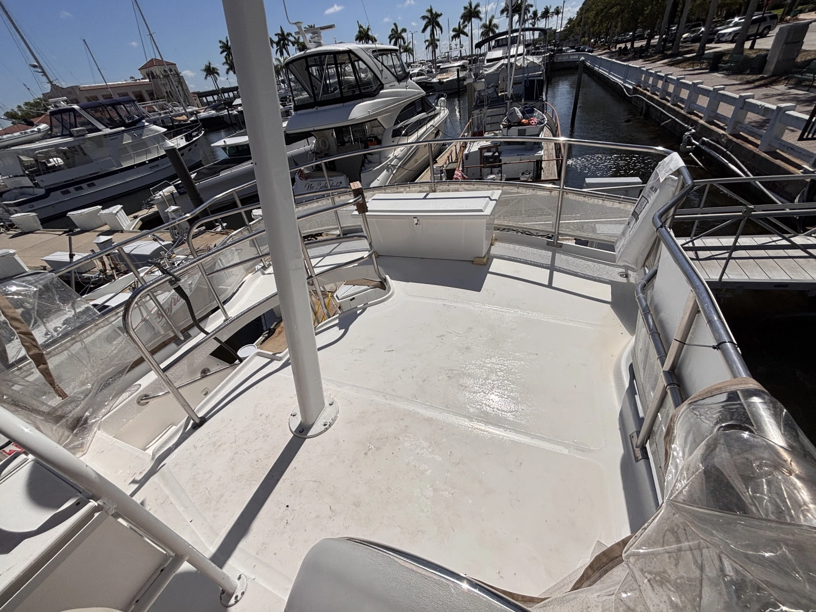 2003 Mainship 390 Trawler