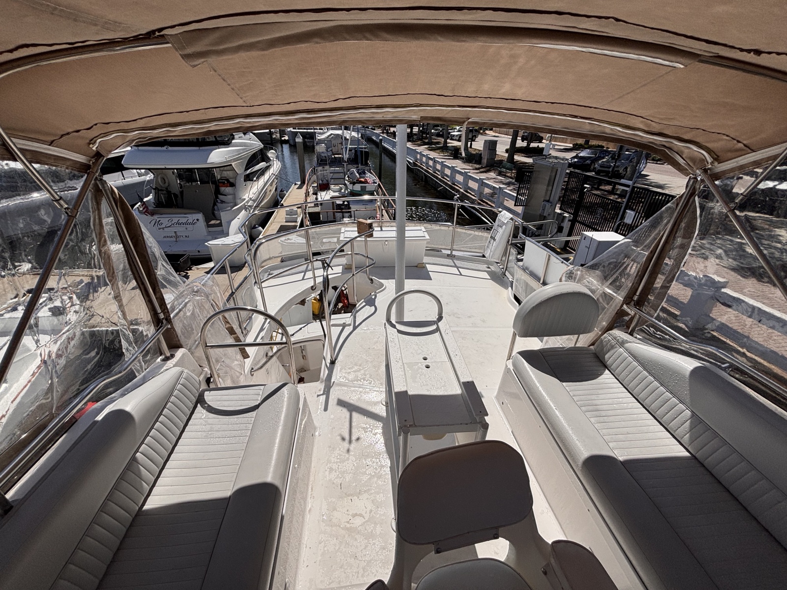 2003 Mainship 390 Trawler