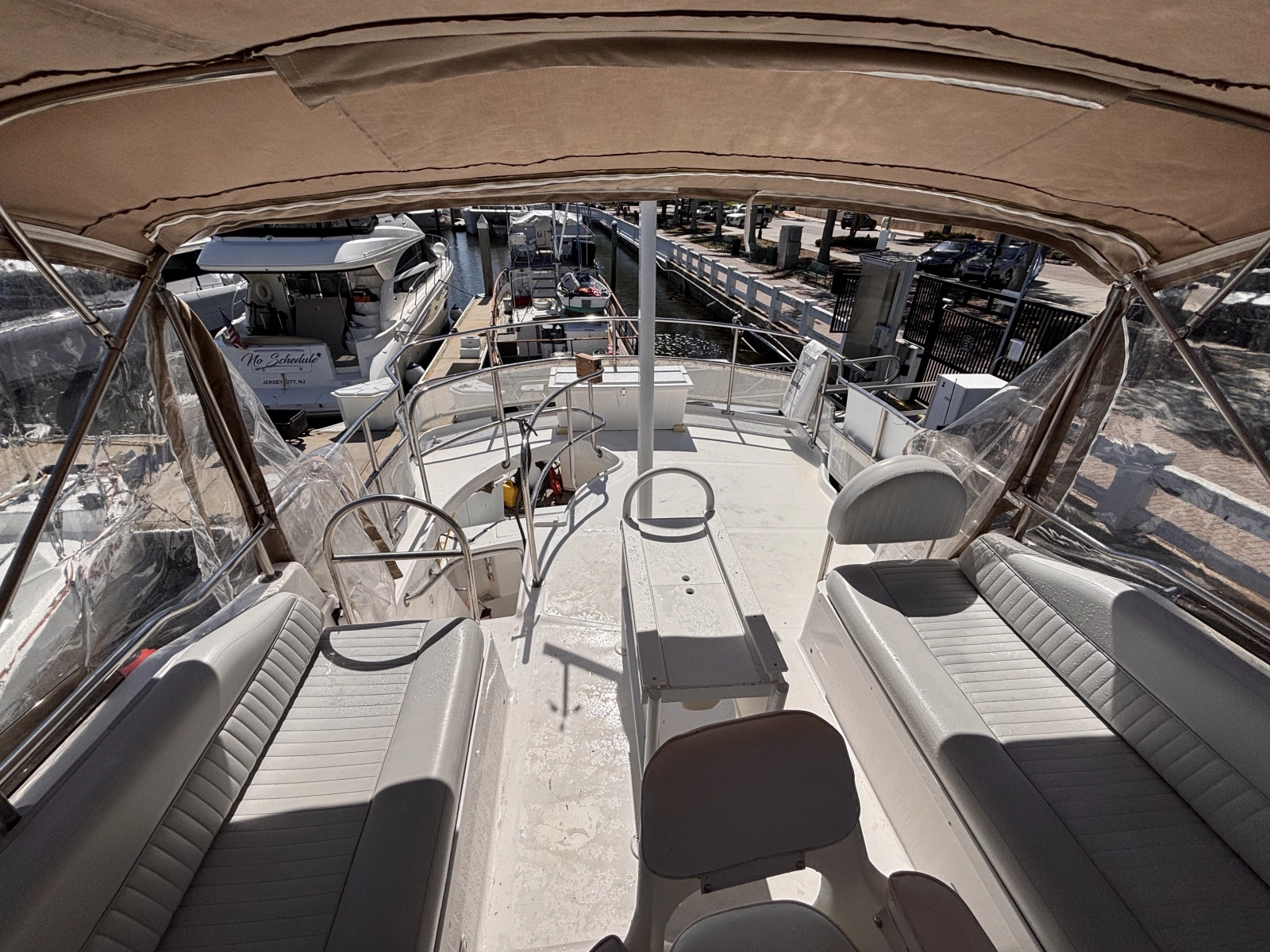 2003 Mainship 390 Trawler