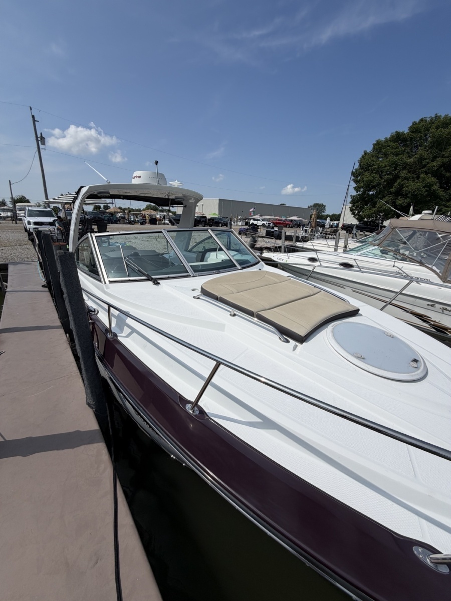 2017 Monterey 295 SY