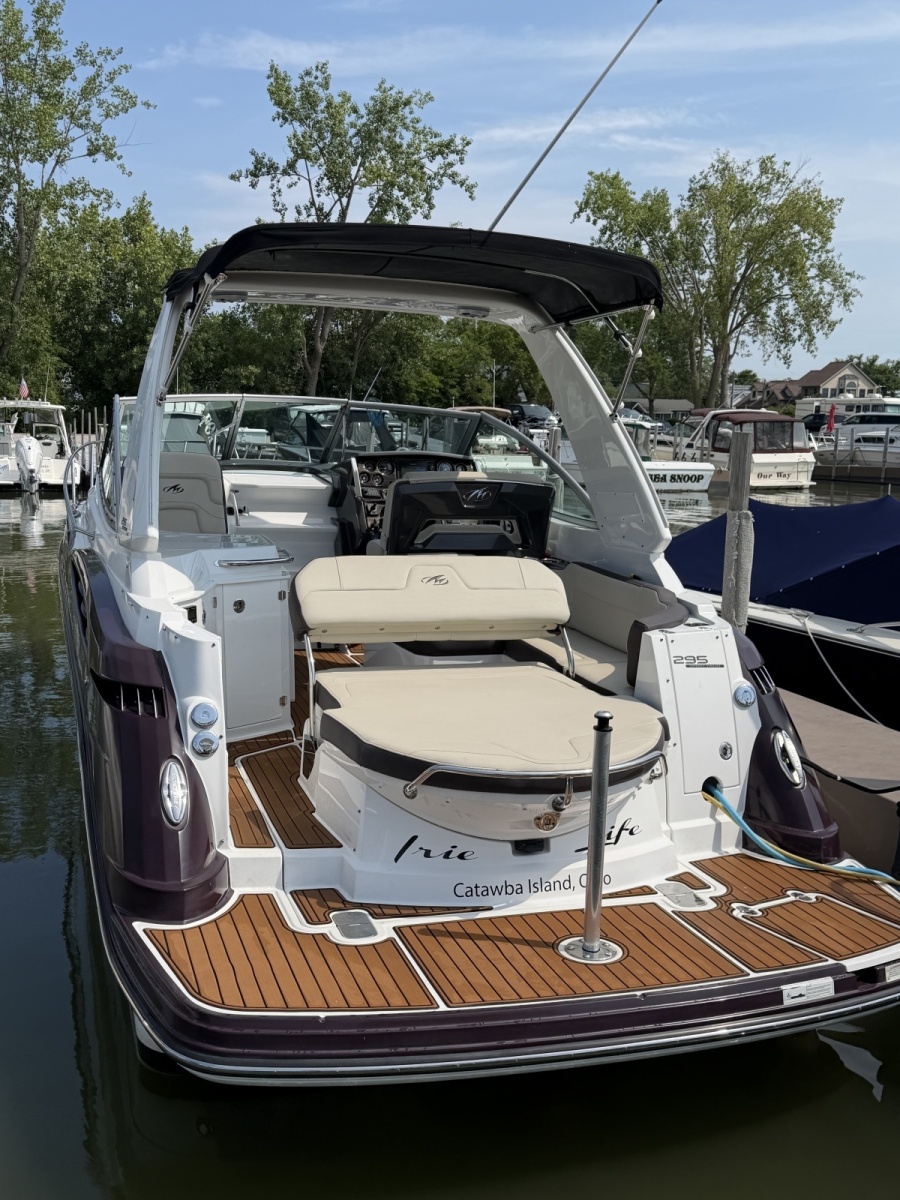 2017 Monterey 295 SY
