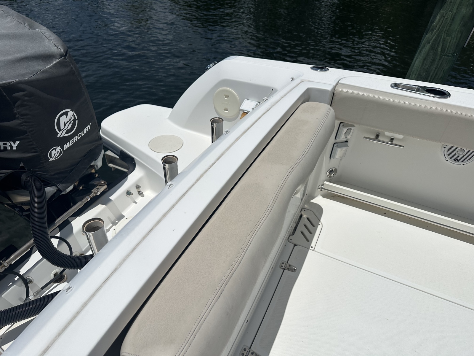 2015 Boston Whaler 