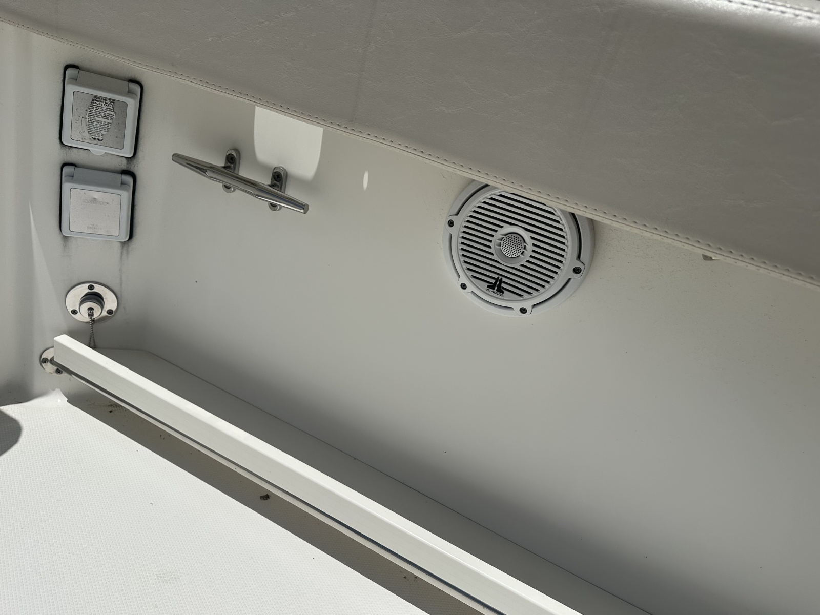 2015 Boston Whaler