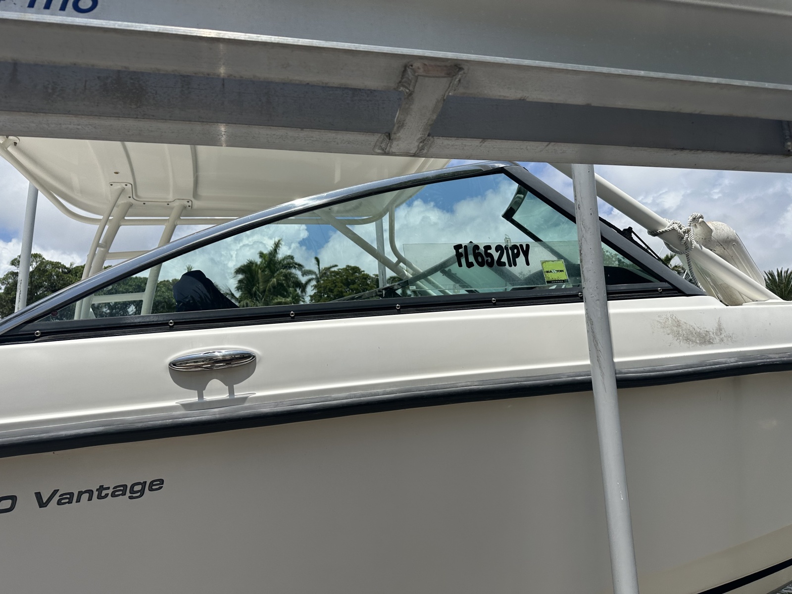 2015 Boston Whaler 