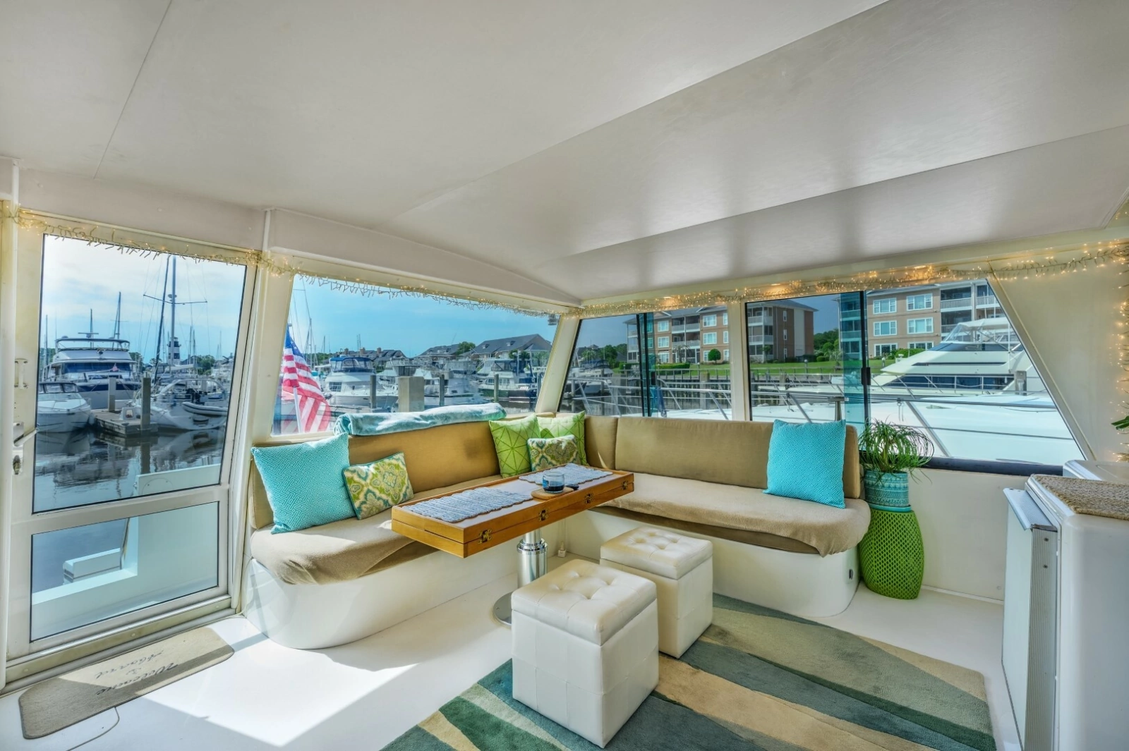 1999 Viking Cockpit Sport Yacht