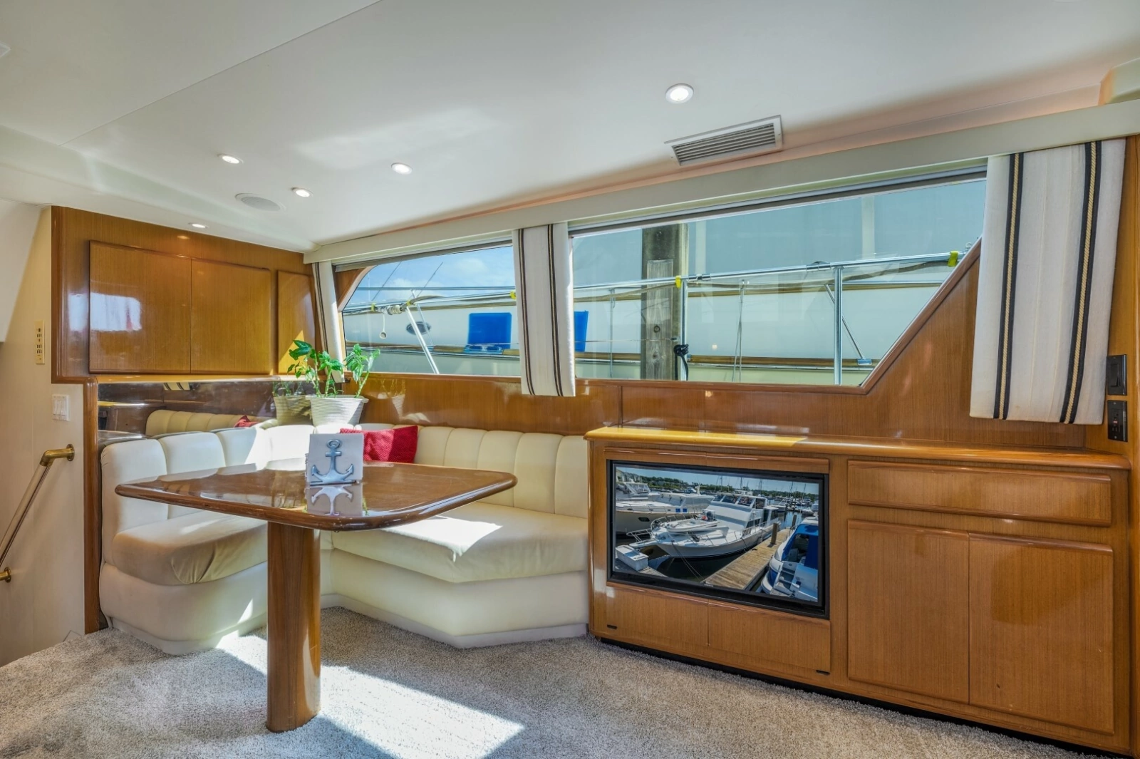 1999 Viking Cockpit Sport Yacht