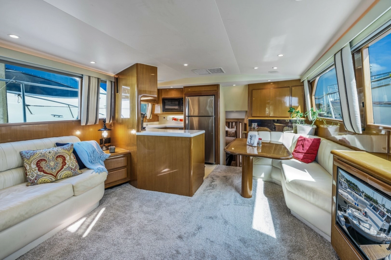 1999 Viking Cockpit Sport Yacht