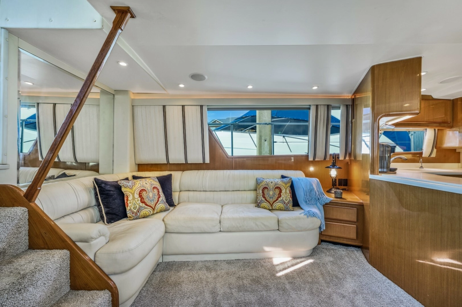 1999 Viking Cockpit Sport Yacht