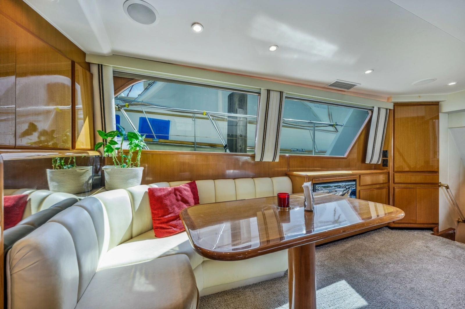 1999 Viking Cockpit Sport Yacht
