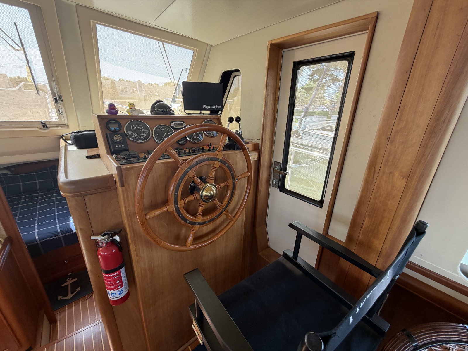 2006 Mainship 34 Trawler