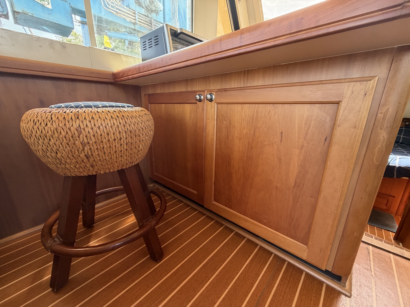2006 Mainship 34 Trawler