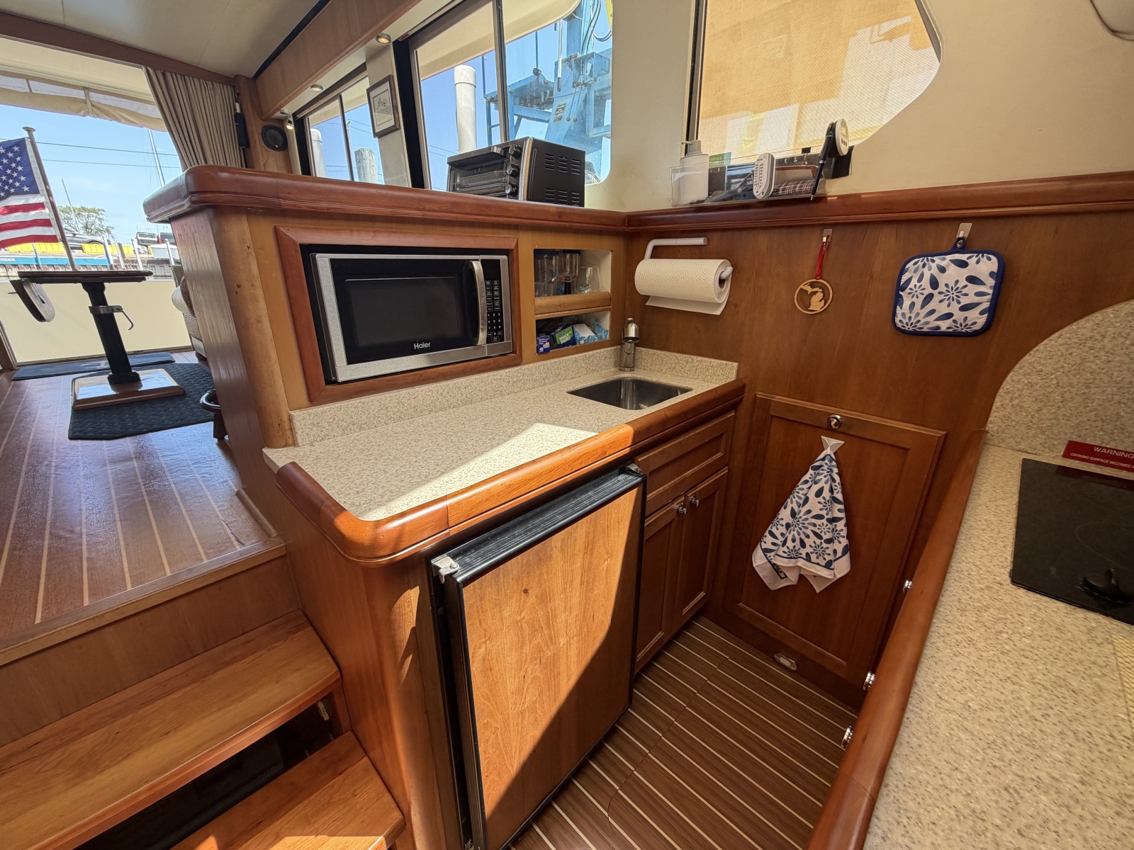 2006 Mainship 34 Trawler