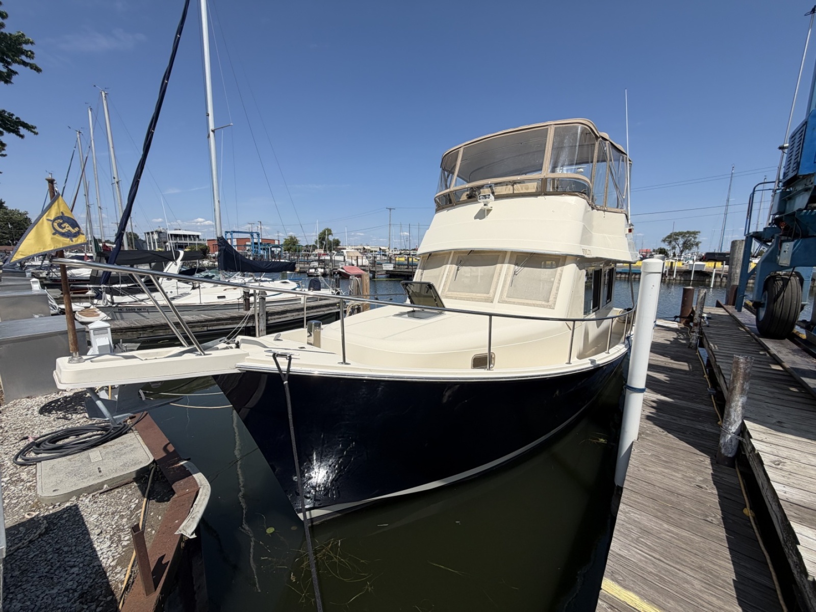 2006 Mainship 34 Trawler