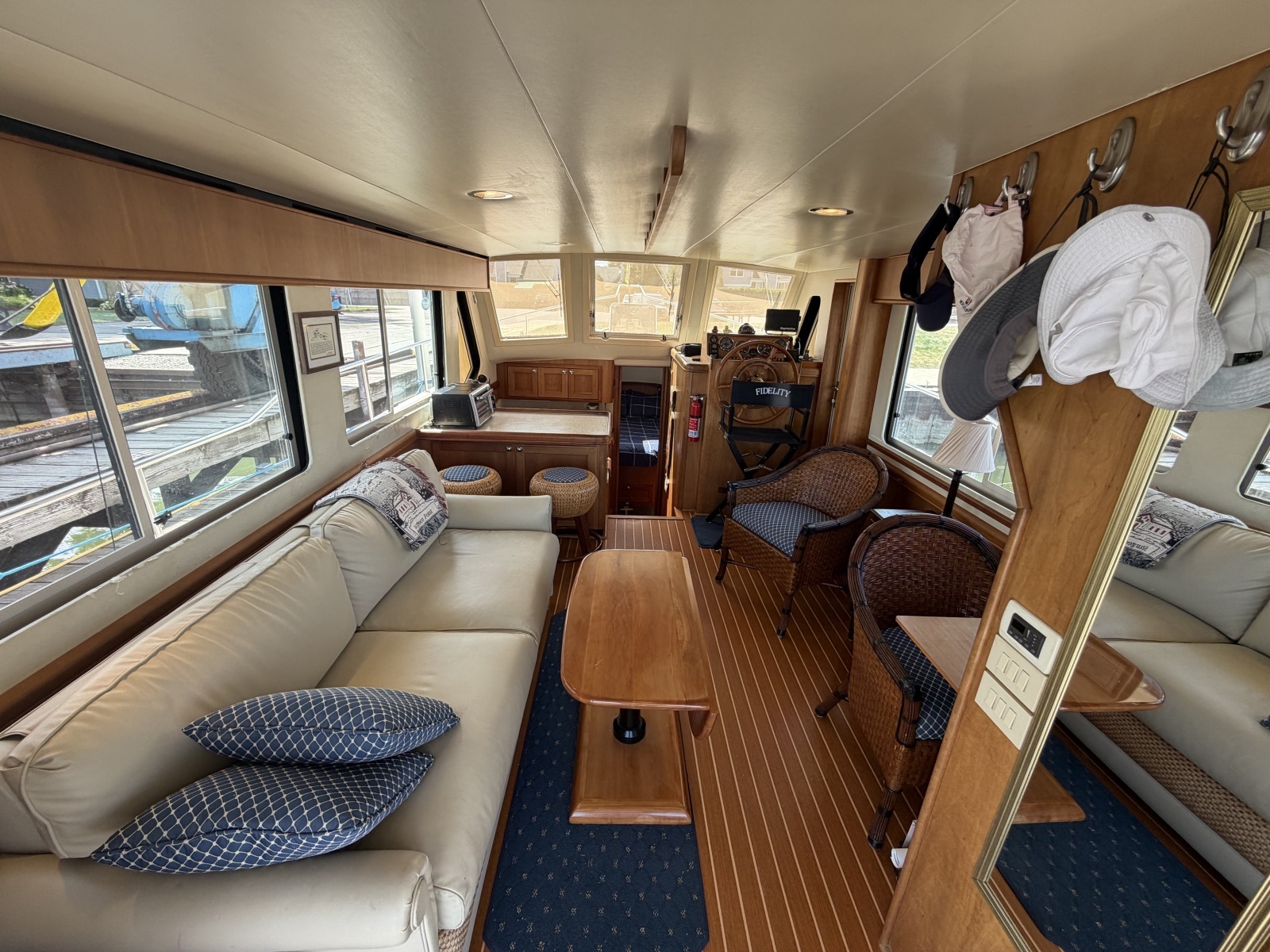 2006 Mainship 34 Trawler