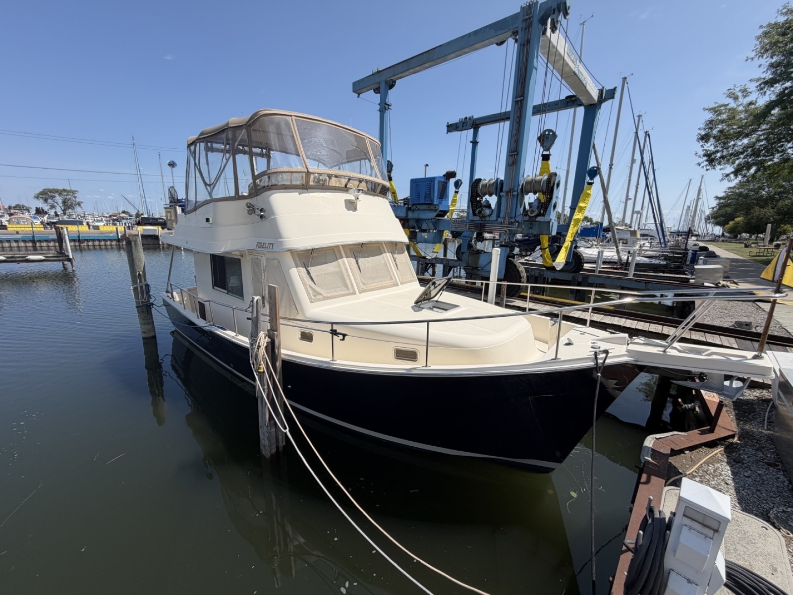 2006 Mainship 34 Trawler