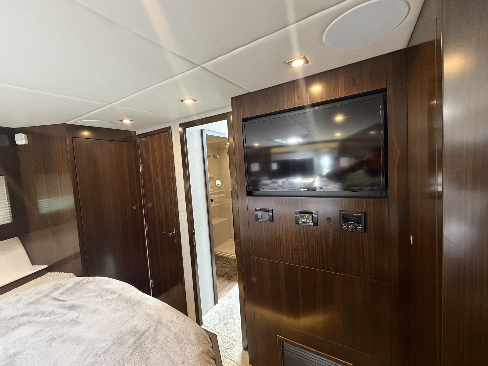 2022 Cruisers 46 Cantius
