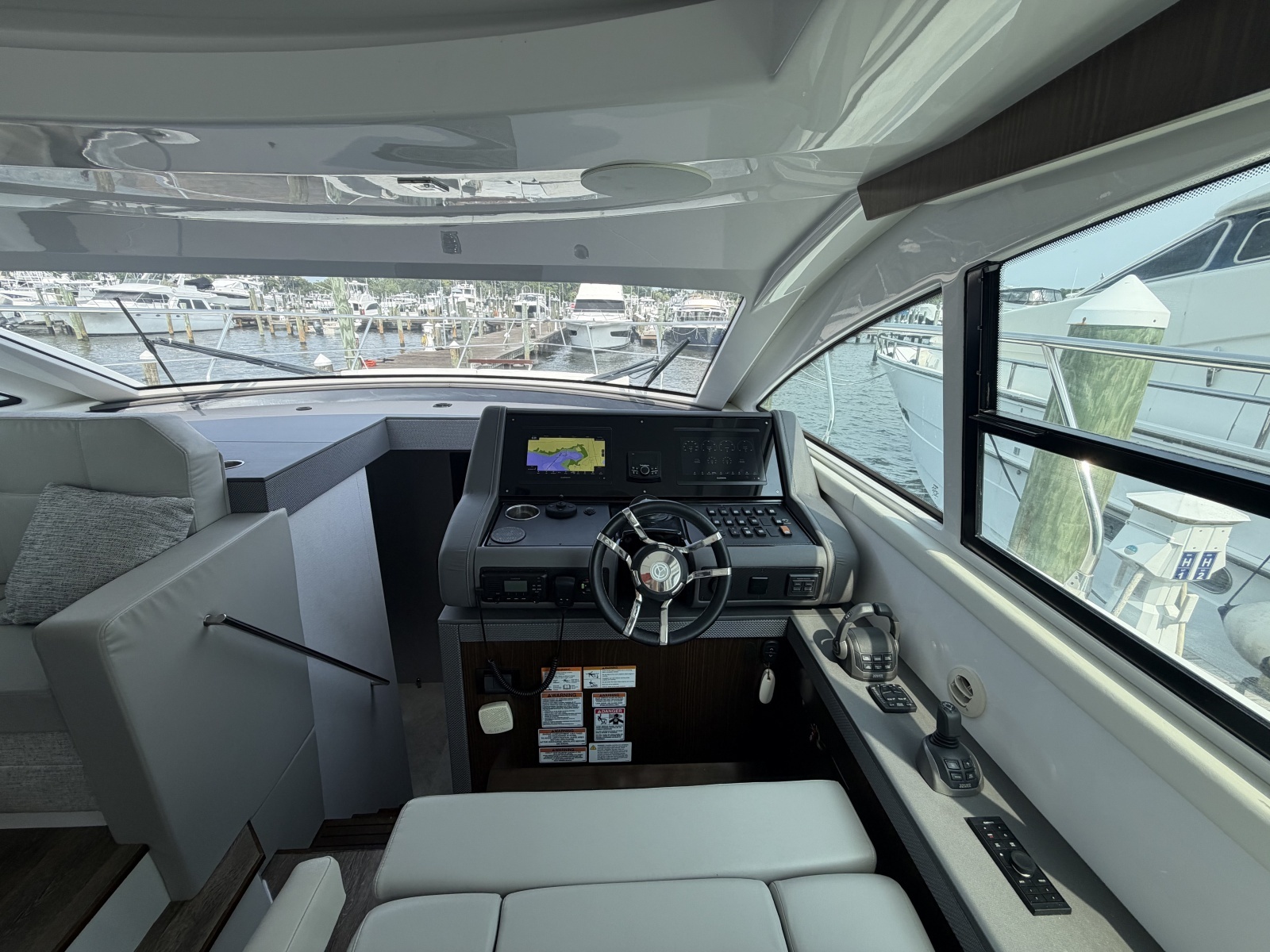 2022 Cruisers 46 Cantius