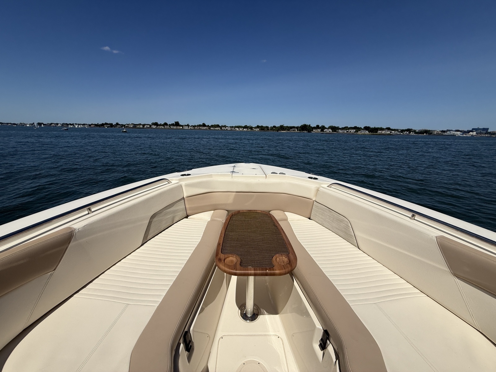 2014 Grady-White 307 Freedom