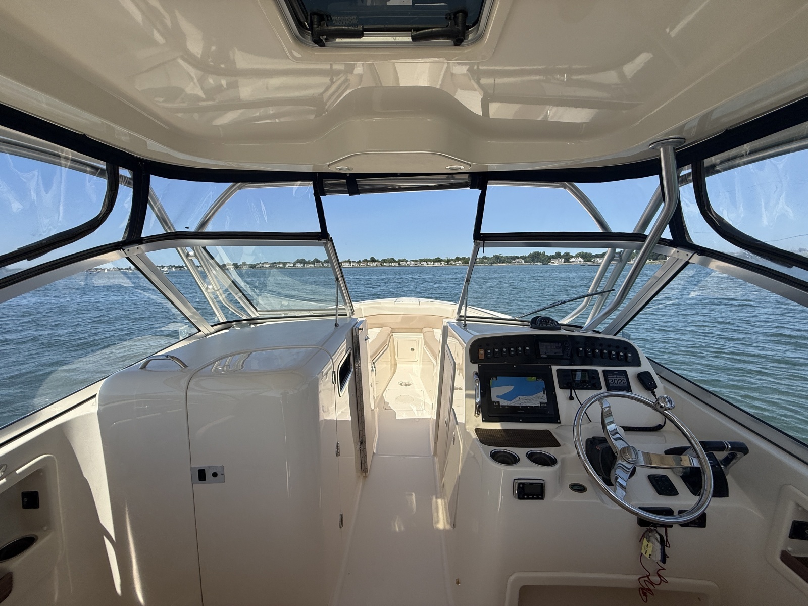2014 Grady-White 307 Freedom