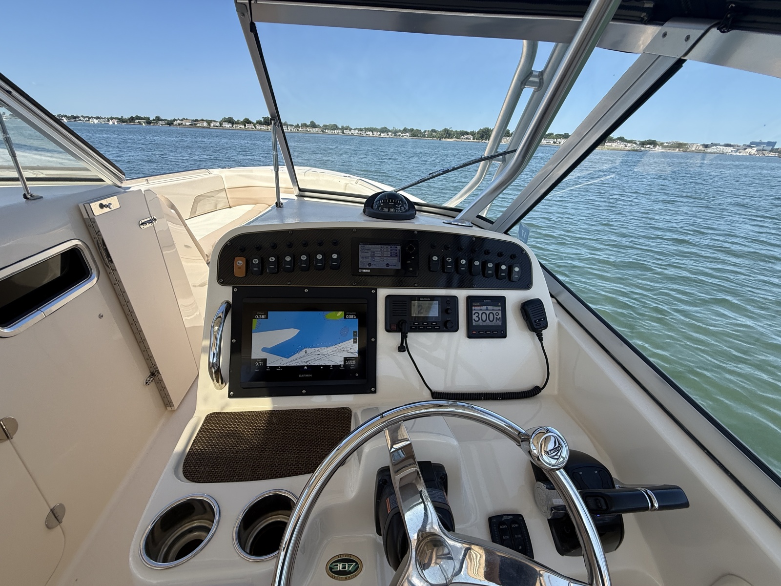 2014 Grady-White 307 Freedom