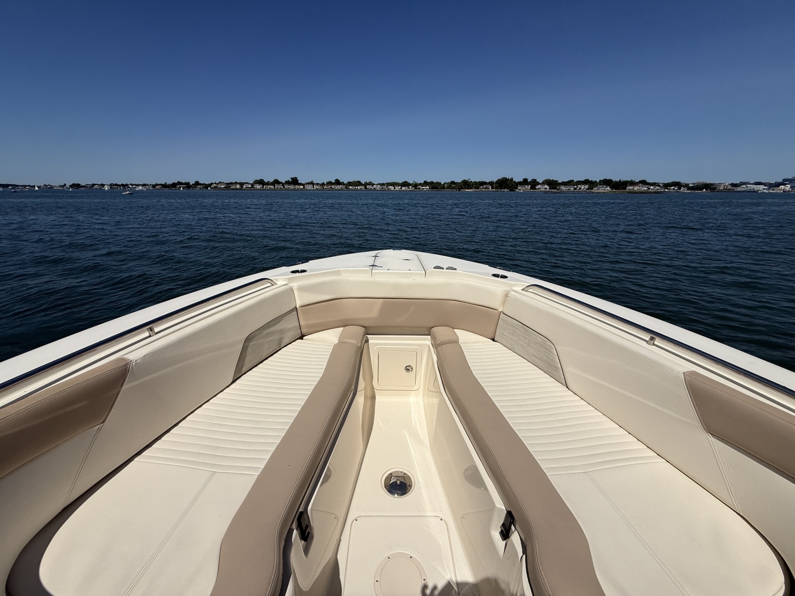 2014 Grady-White 307 Freedom