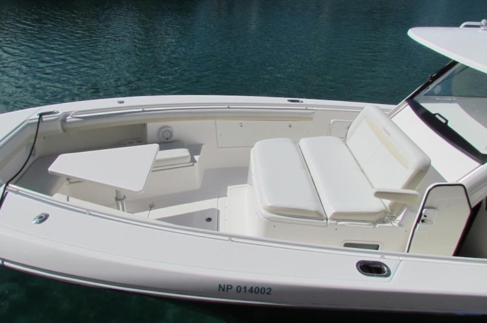 2016 Everglades 435 Center Console