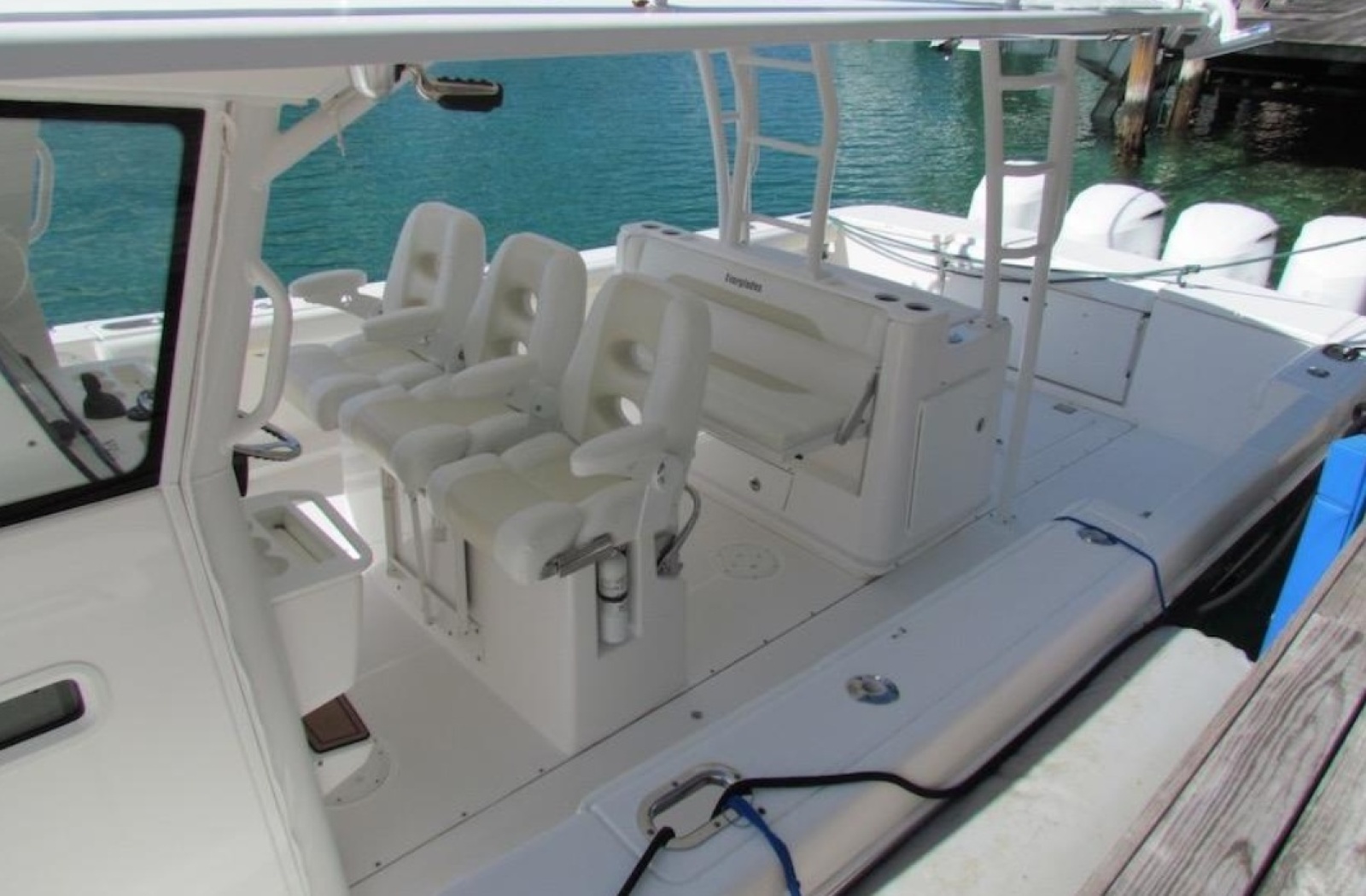2016 Everglades 435 Center Console