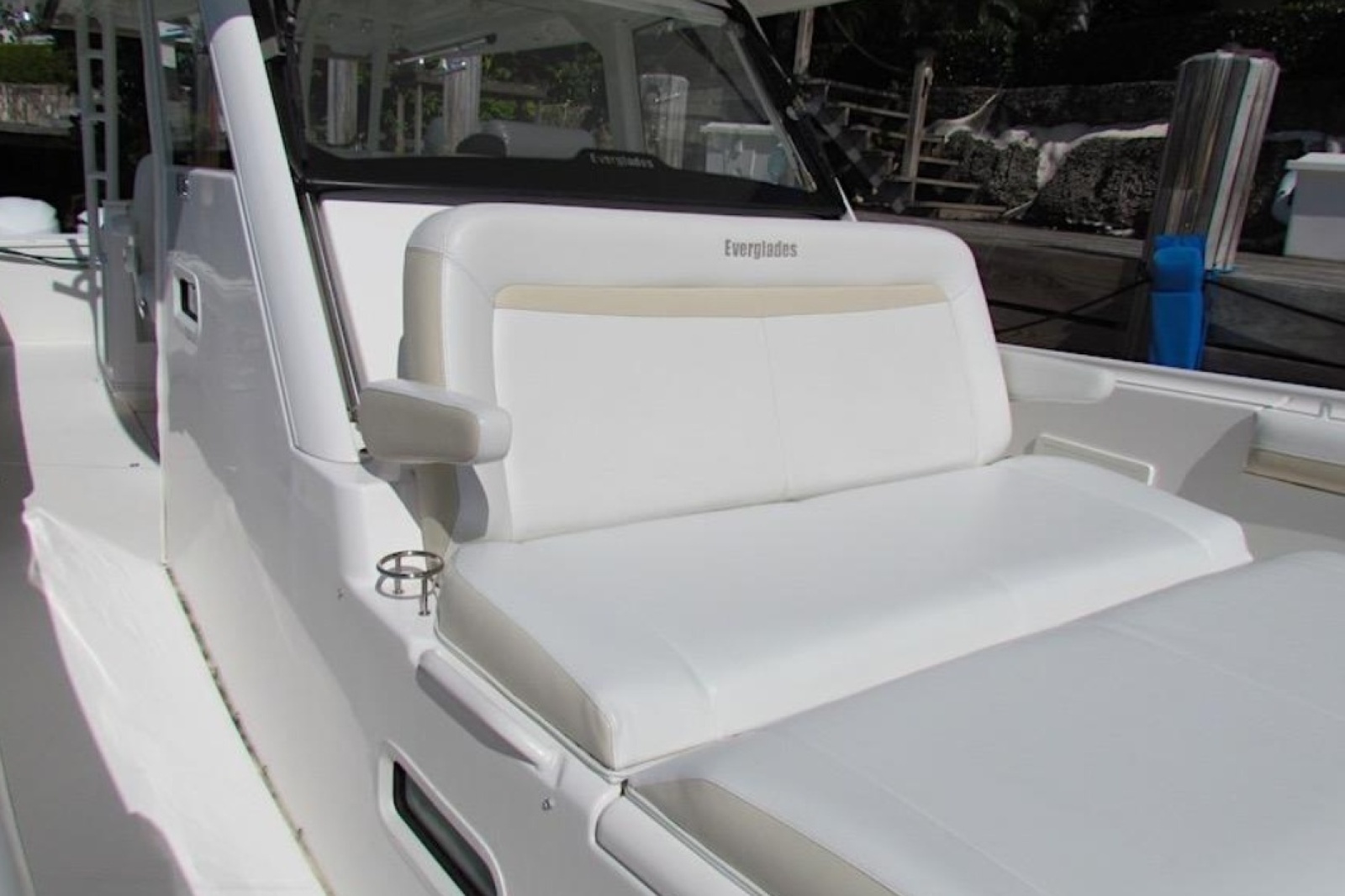 2016 Everglades 435 Center Console