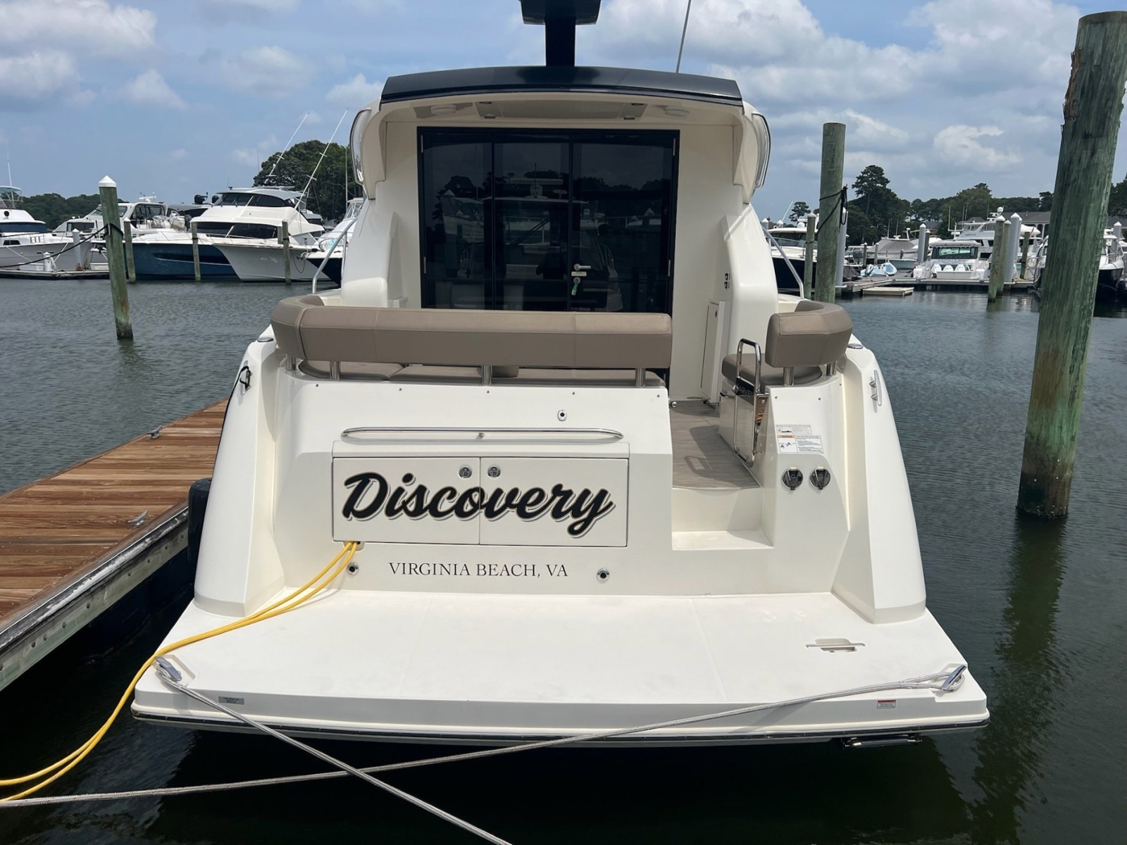 2019 Carver C37