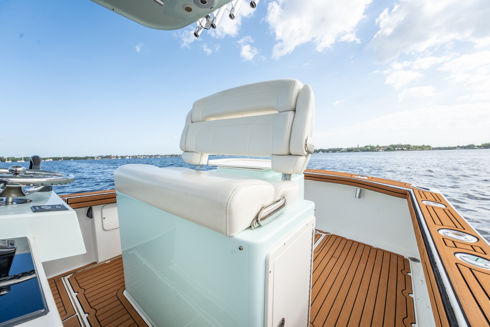 2009 Bimini 24 Center Console