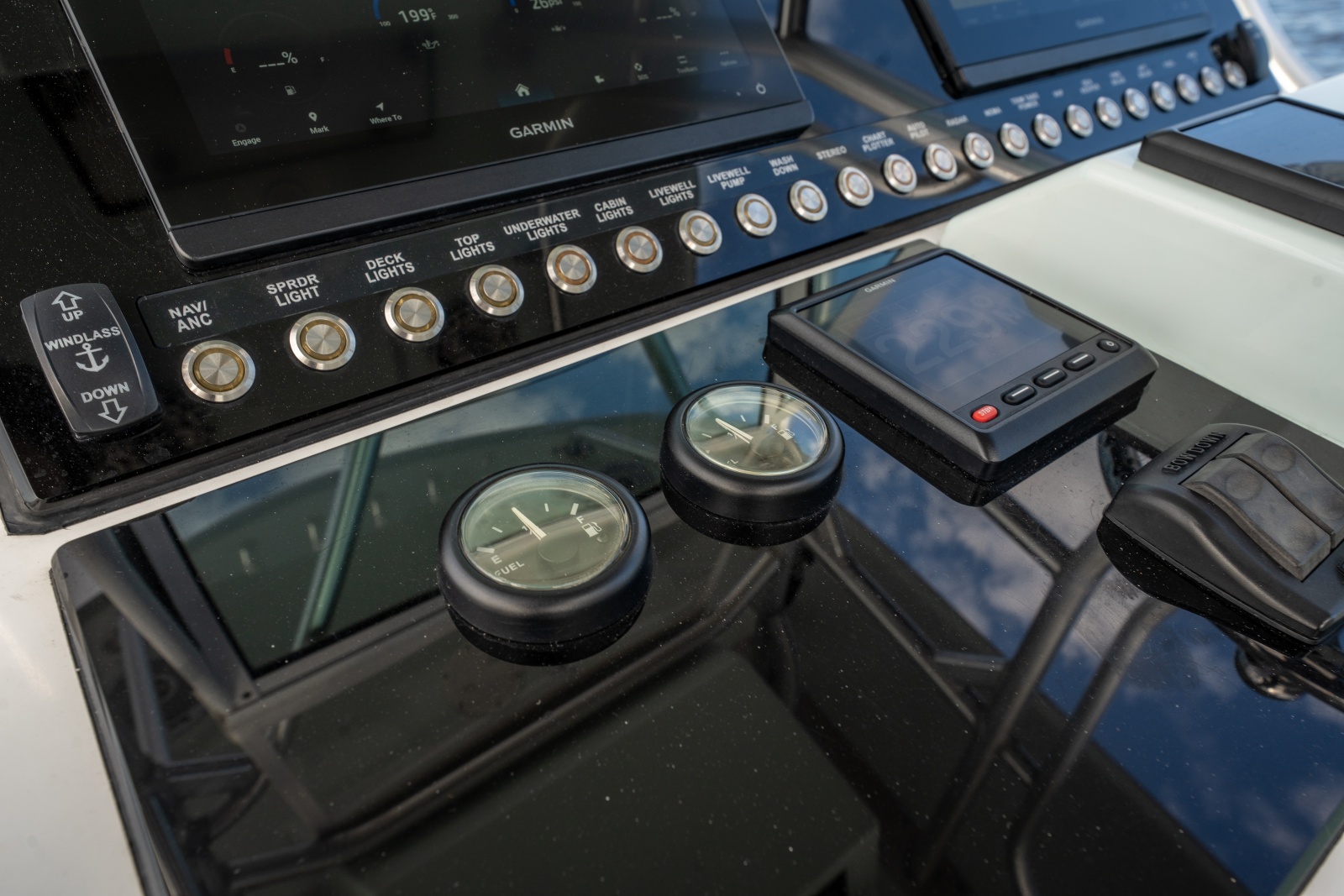 2009 Bimini 24 Center Console