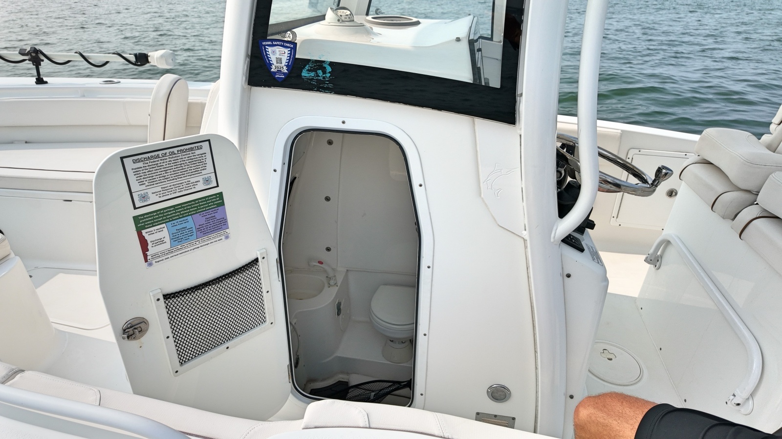 Imgi_33_2020 Sea Hunt Gamefish 30 Power 10264217 20260727072040529 22