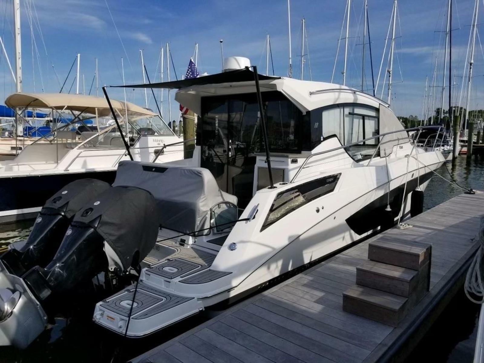 2008 Four Winns V338