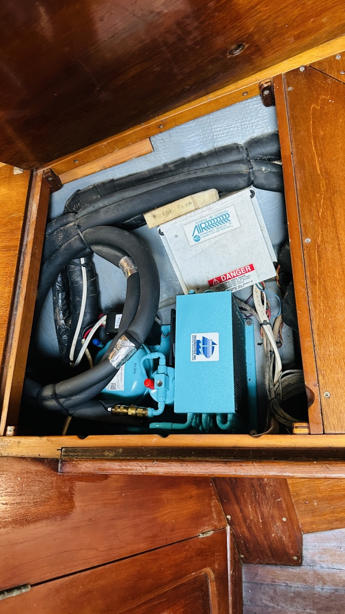 1981 Cape George 36' Cutter