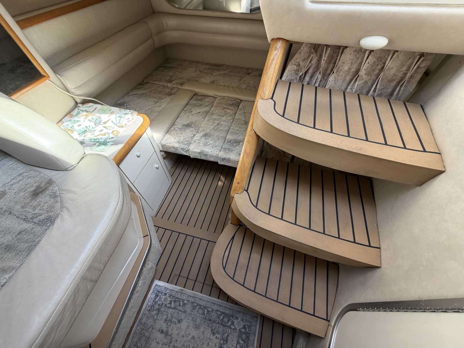 1996 Sea Ray 330 Sundancer
