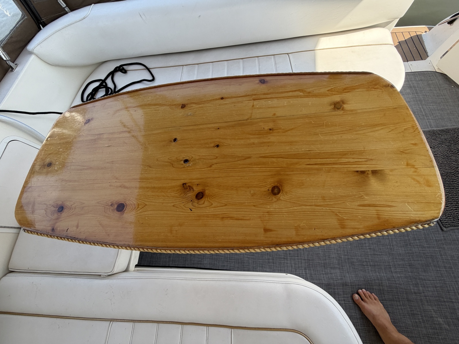 1996 Sea Ray 330 Sundancer