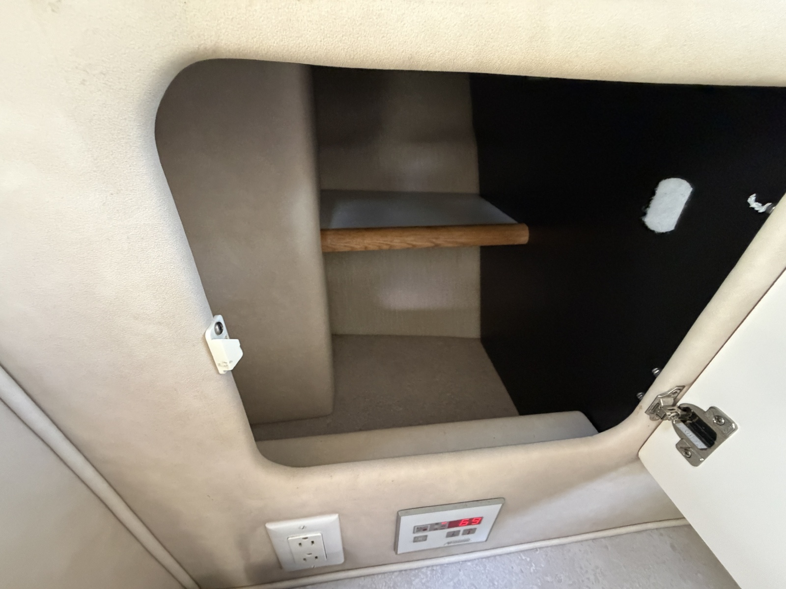 1996 Sea Ray 330 Sundancer
