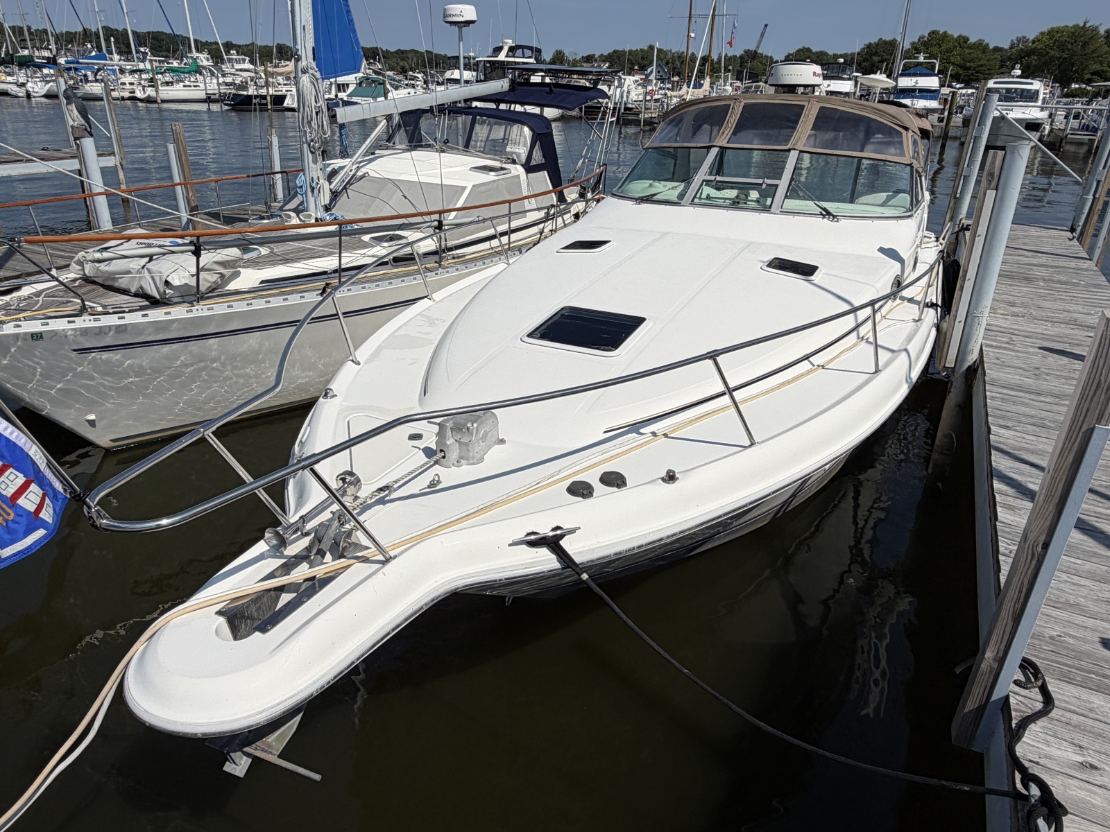 1996 Sea Ray 330 Sundancer