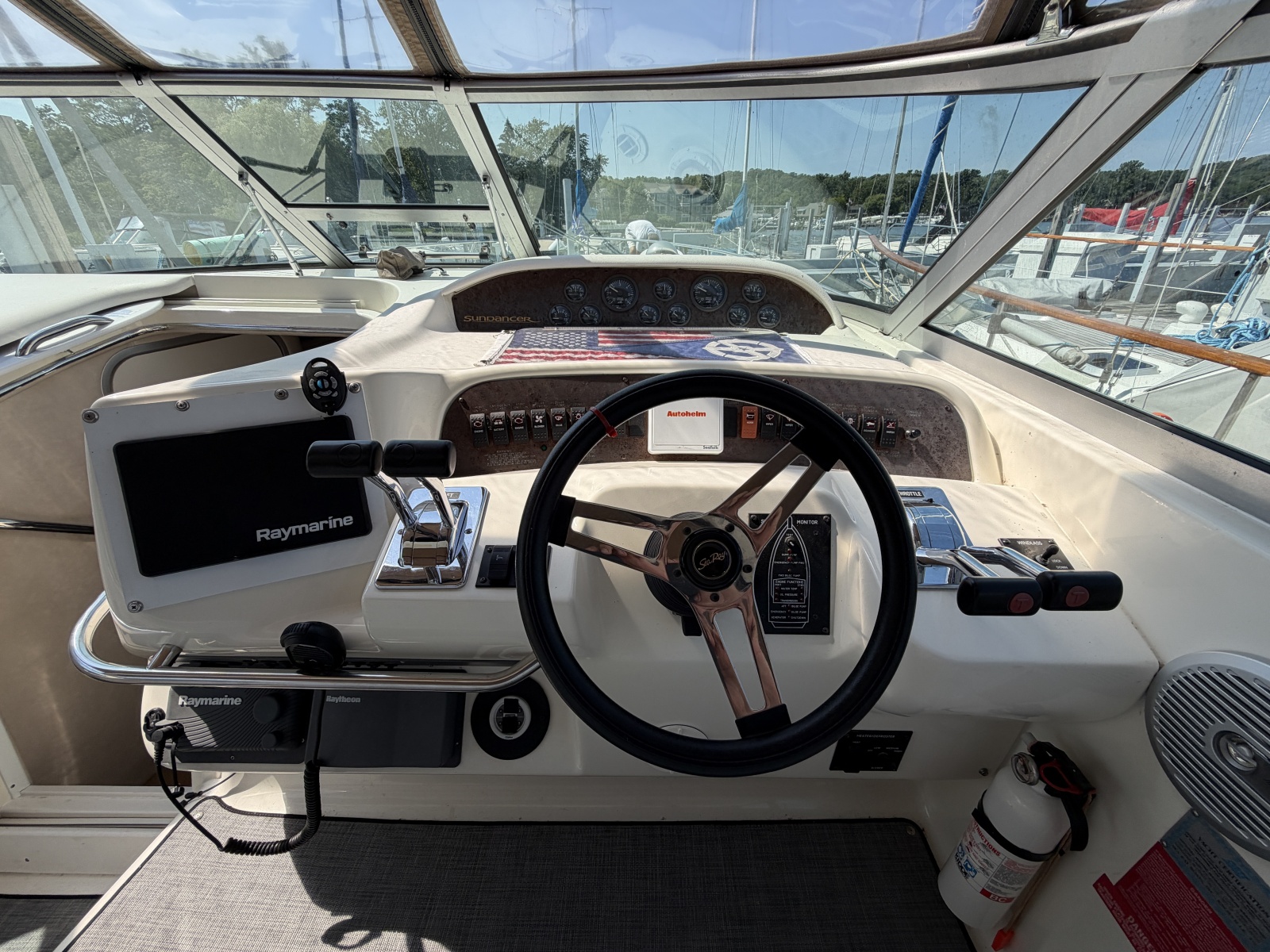 1996 Sea Ray 330 Sundancer