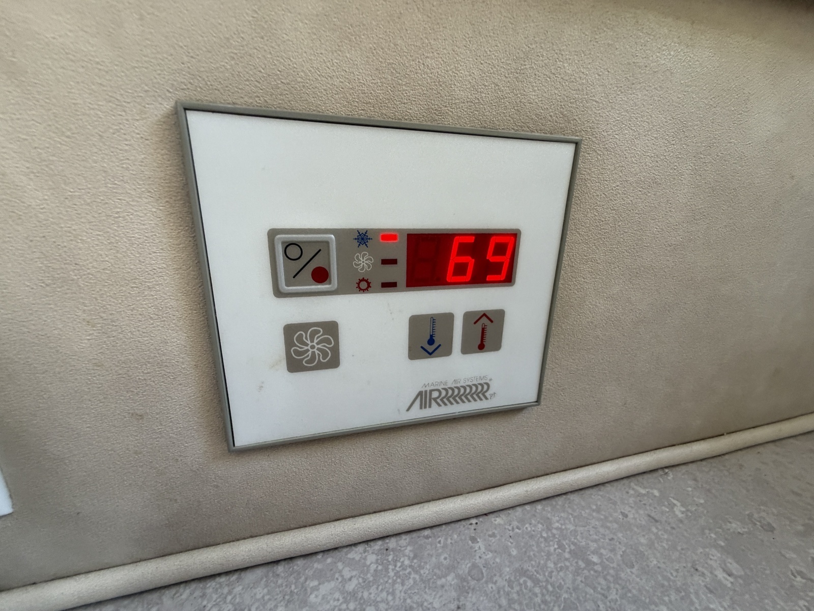 1996 Sea Ray 330 Sundancer