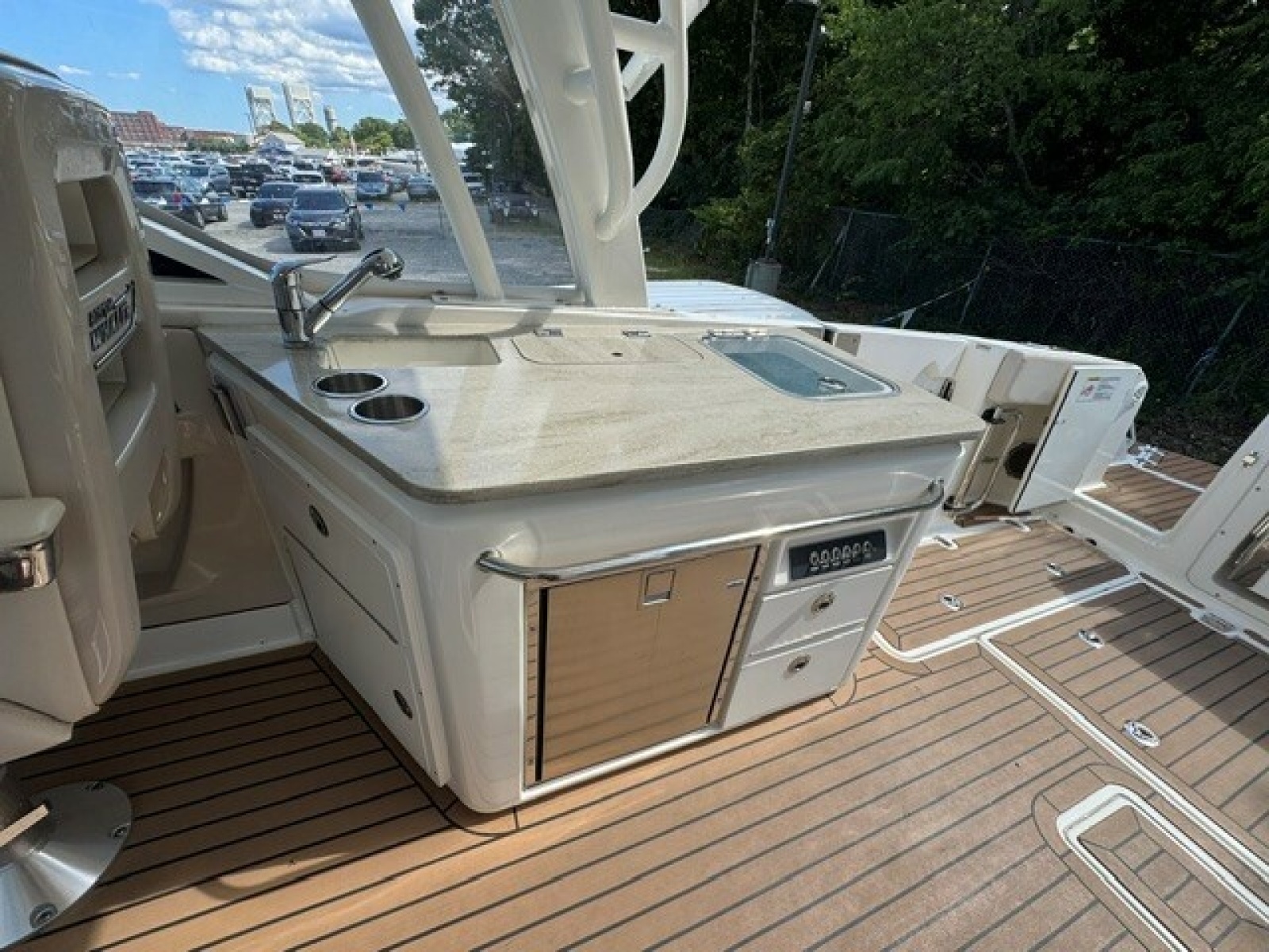 Port side prep station