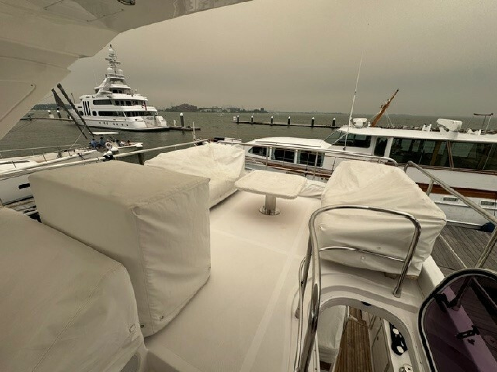 2023 Azimut 50FLY