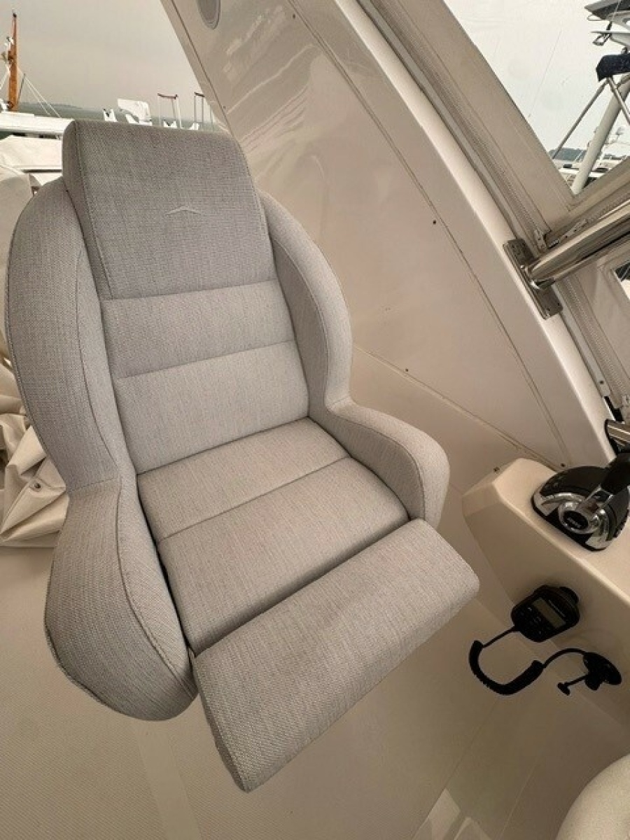 2023 Azimut 50FLY